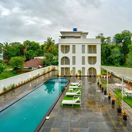 Goa Courtyard By The Porto Arpora Hotel Baga Eksteriør billede