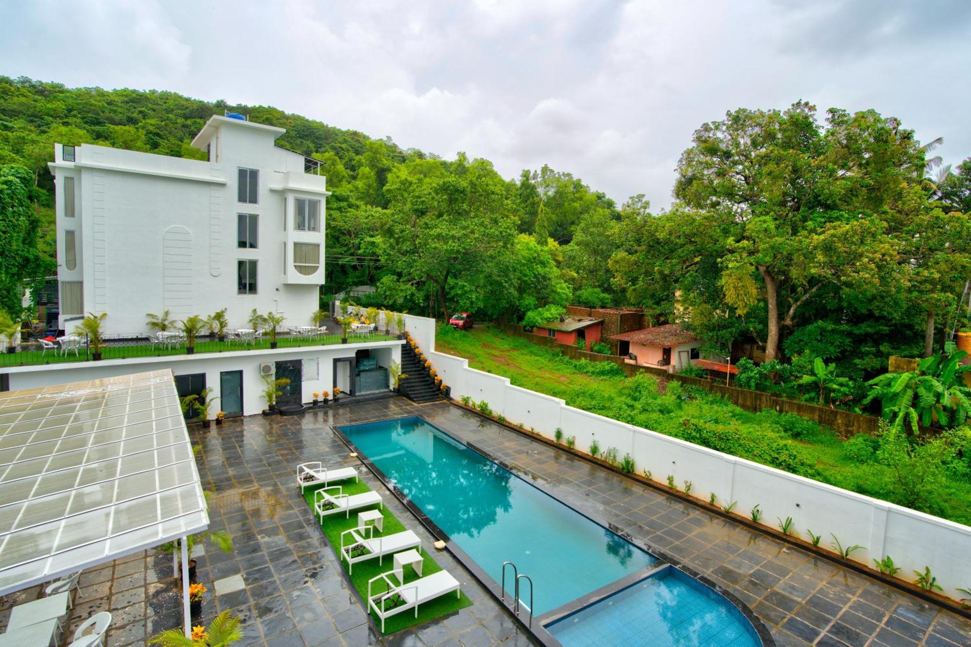 Goa Courtyard By The Porto Arpora Hotel Baga Eksteriør billede