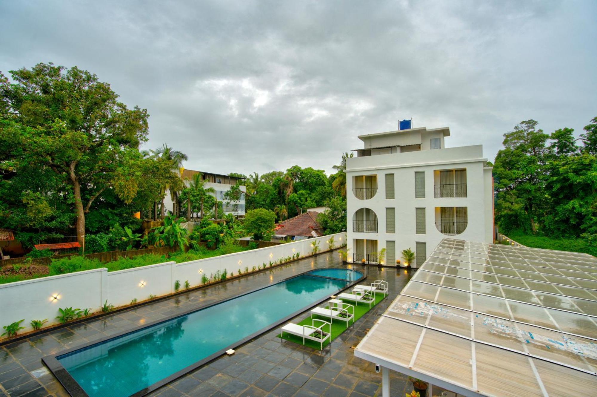 Goa Courtyard By The Porto Arpora Hotel Baga Eksteriør billede