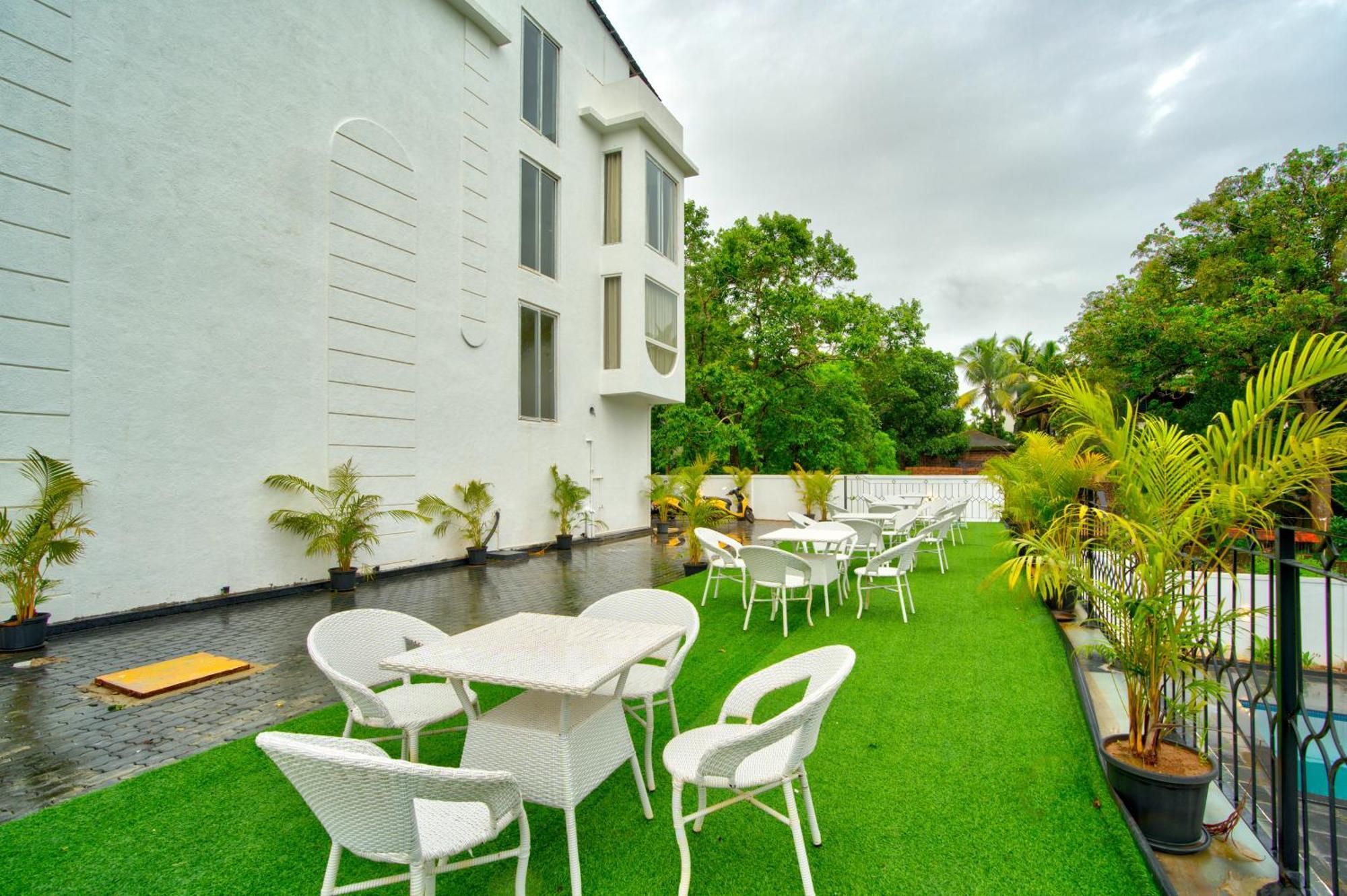 Goa Courtyard By The Porto Arpora Hotel Baga Eksteriør billede