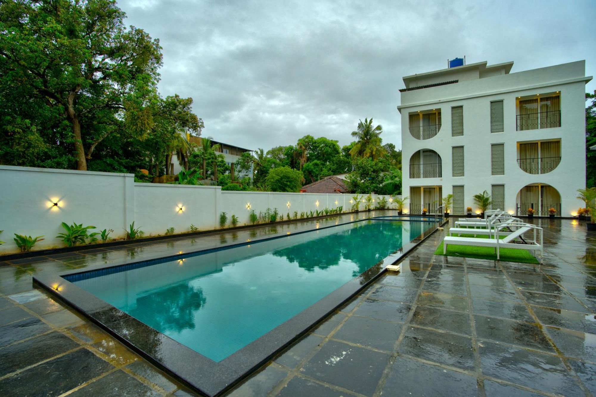 Goa Courtyard By The Porto Arpora Hotel Baga Eksteriør billede