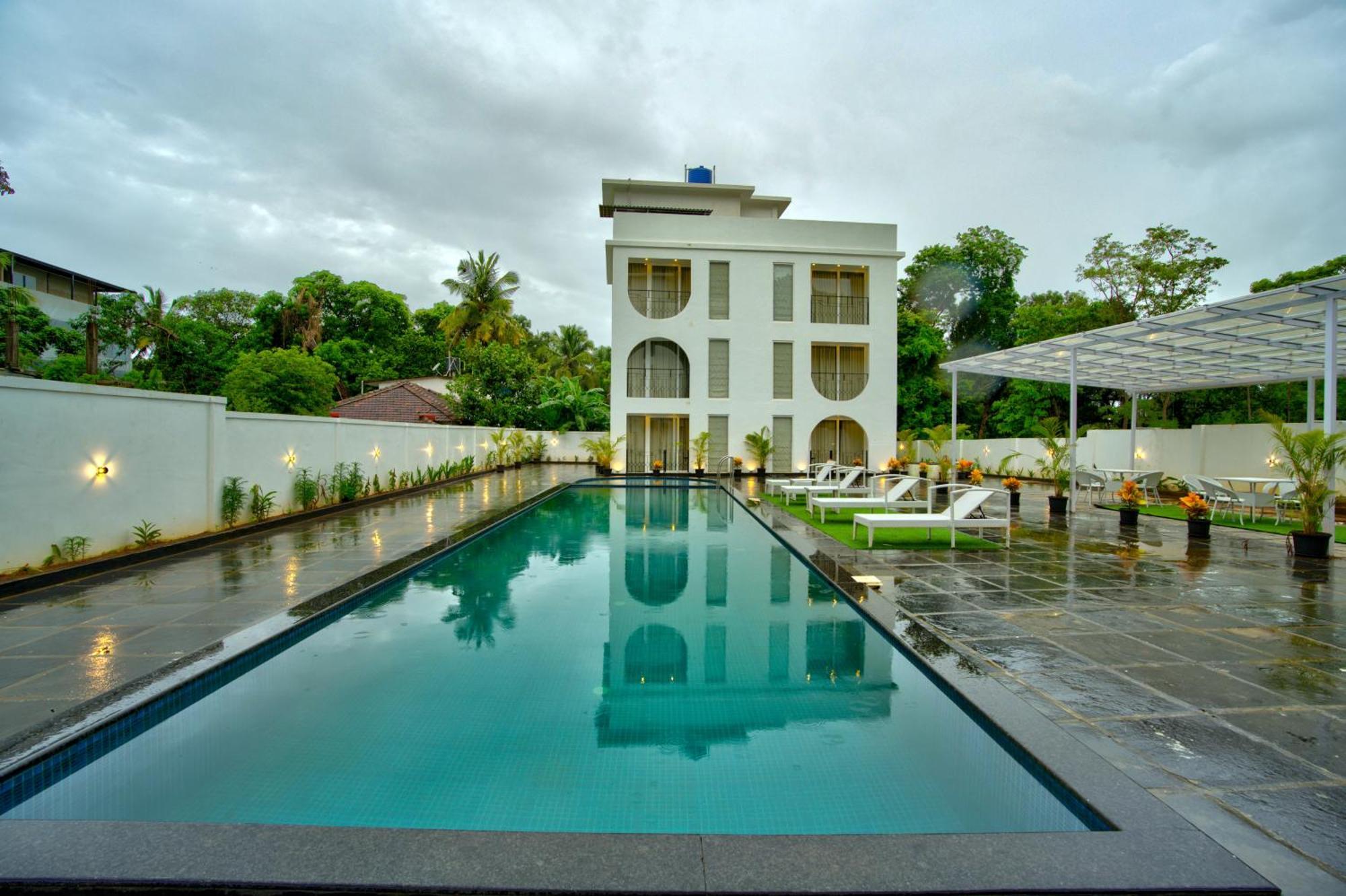Goa Courtyard By The Porto Arpora Hotel Baga Eksteriør billede